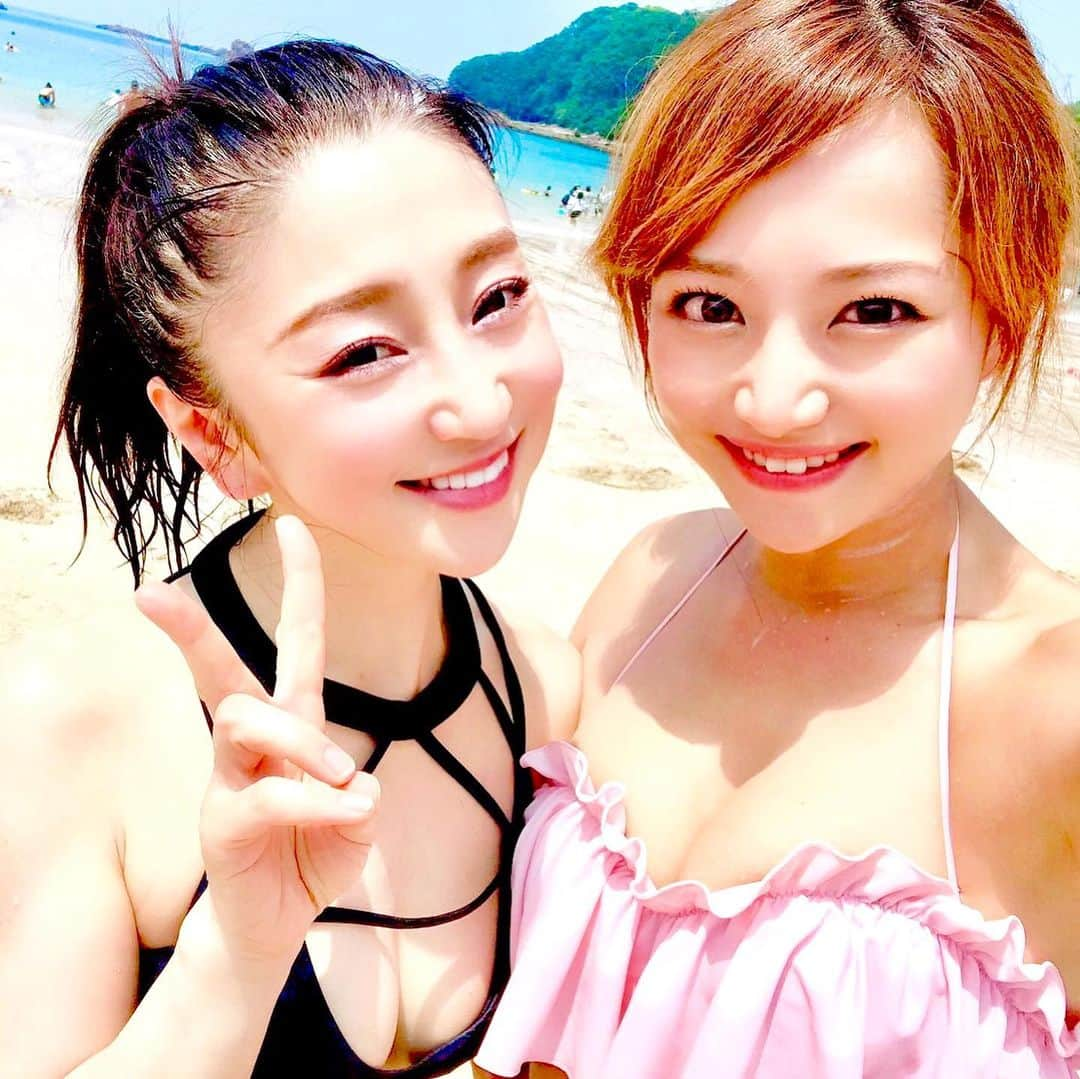 柑谷あゆみさんのインスタグラム写真 - (柑谷あゆみInstagram)「2日目は外浦海岸⛱ 綺麗な海に、滑り台もあって最高でした❤️ #海#伊豆下田#海旅行 #お盆休み#夏休み #外浦海岸 #水着#ビキニ #綺麗な海 #海好きな人と繋がりたい」8月20日 19時10分 - kantani_ayumi