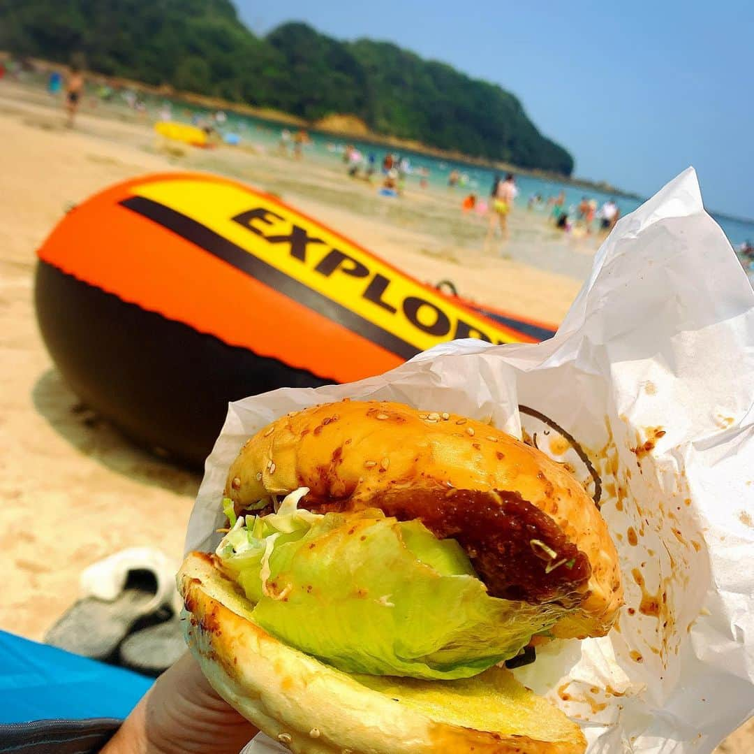 柑谷あゆみさんのインスタグラム写真 - (柑谷あゆみInstagram)「2日目は外浦海岸⛱ 綺麗な海に、滑り台もあって最高でした❤️ #海#伊豆下田#海旅行 #お盆休み#夏休み #外浦海岸 #水着#ビキニ #綺麗な海 #海好きな人と繋がりたい」8月20日 19時10分 - kantani_ayumi