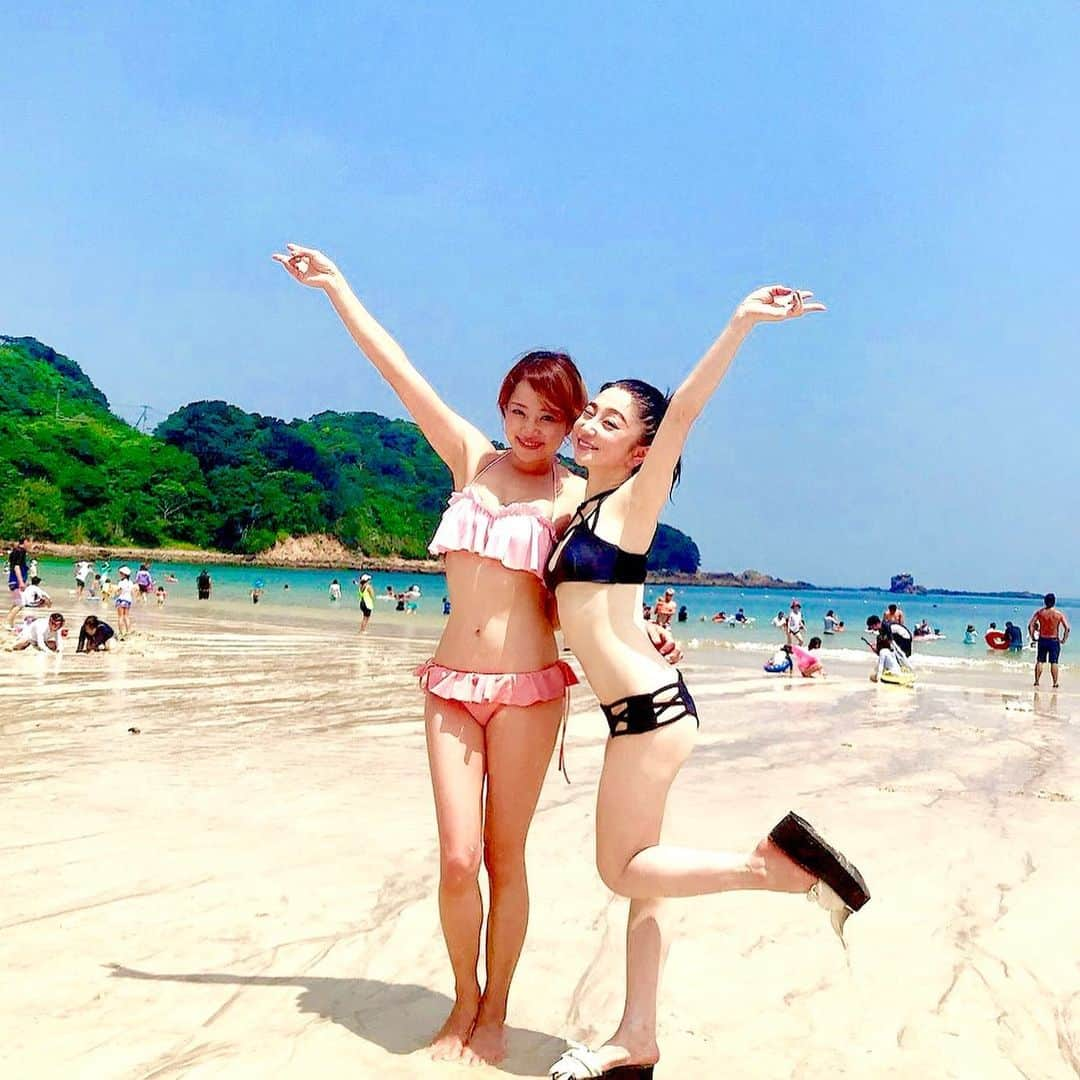 柑谷あゆみさんのインスタグラム写真 - (柑谷あゆみInstagram)「2日目は外浦海岸⛱ 綺麗な海に、滑り台もあって最高でした❤️ #海#伊豆下田#海旅行 #お盆休み#夏休み #外浦海岸 #水着#ビキニ #綺麗な海 #海好きな人と繋がりたい」8月20日 19時10分 - kantani_ayumi