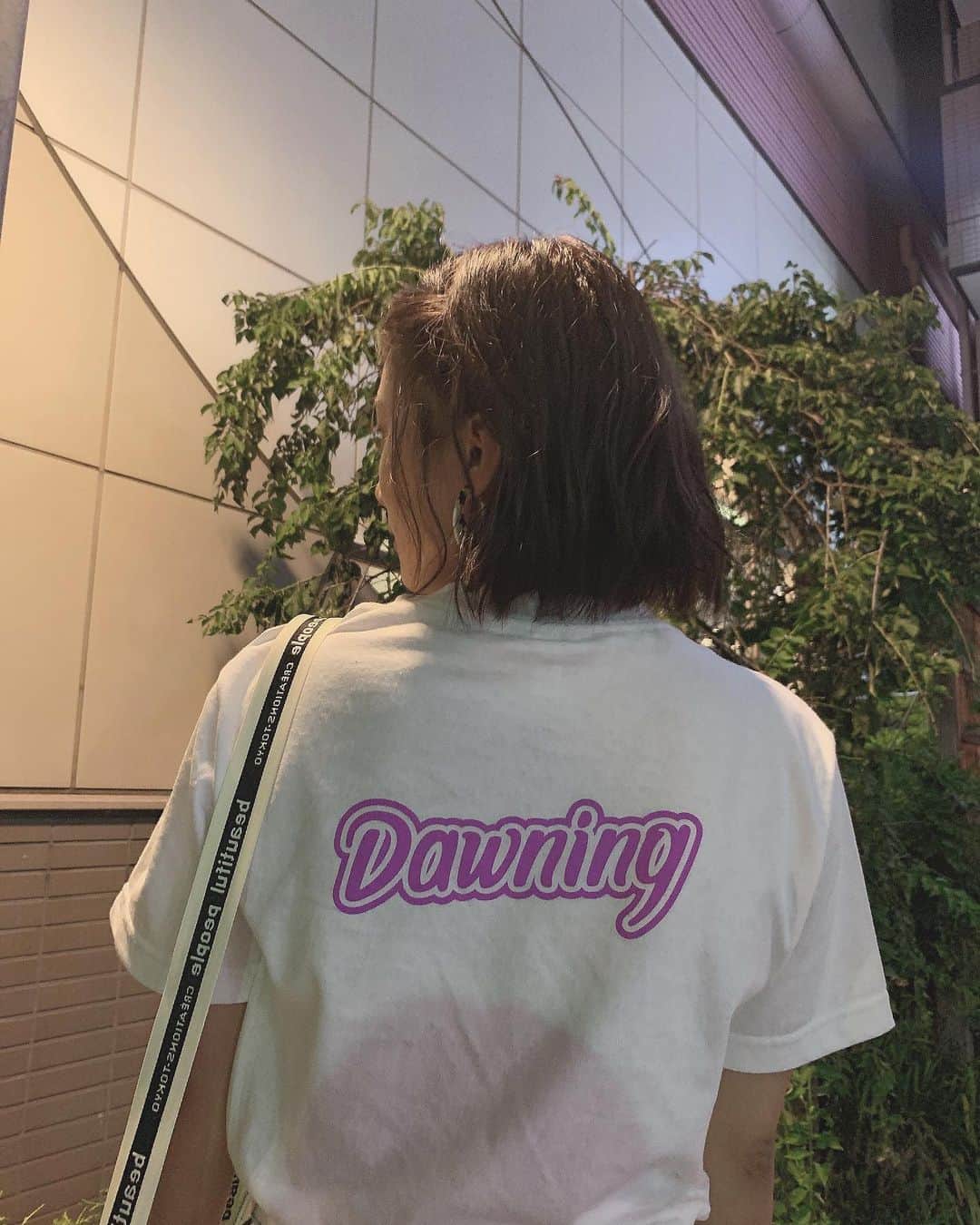 斉藤真木子さんのインスタグラム写真 - (斉藤真木子Instagram)「バックプリントがイケてる👾🔮💜 #dawning_tokyo #dawning #needsupply」8月20日 19時27分 - saitomakiko628