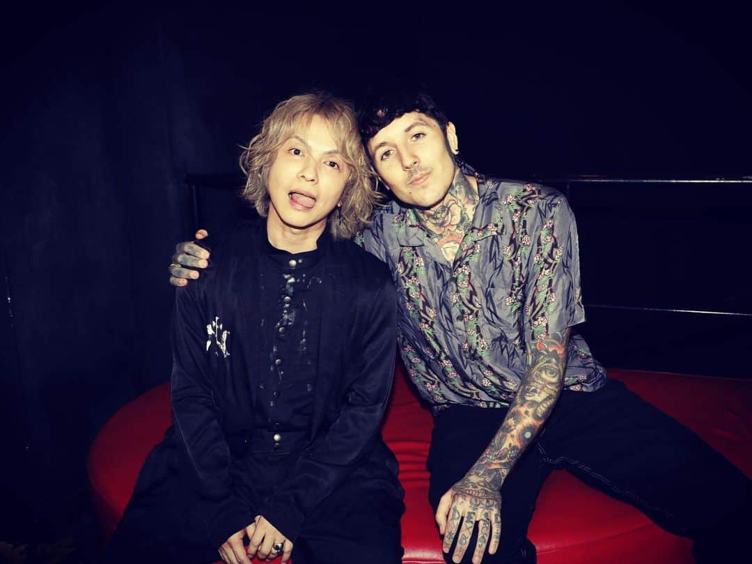 Hydeさんのインスタグラム写真 - (HydeInstagram)「BRING ME THE HORIZON were amazing☆ Can’t wait to see you again!  #BMTH #HYDE」8月20日 19時33分 - hydeofficial