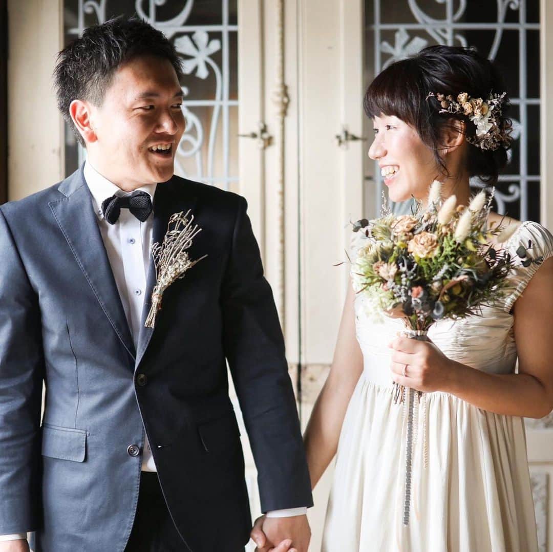 Ruban Weddingさんのインスタグラム写真 - (Ruban WeddingInstagram)「💍﻿ @ruban.studio ﻿ フォトウェディングの最中に、サプライズで指輪を用意し、プロポーズされたご新郎さま。﻿ ﻿ 新婦様の幸せそうな笑顔に、協力させて頂いたスタッフ一同全員ほっこりしました♡﻿ ﻿ 幸せのお手伝いをさせていただける事、本当に嬉しく思います。﻿ ﻿ そんな美しい瞬間を、一生残せる“写真”という形にしてお渡しできる事もまた、私たちの誇りです。﻿ ﻿ Rubanではご結婚式に関するご見学はもちろんのこと、フォトウェディングに関するご見学や相談会も承っております。﻿ ﻿ 一生に一度の大きな節目の時。﻿ ﻿ Rubanを選んでくださる皆様の期待に、全力でお応えします。﻿ ﻿ ﻿ ﻿ ご予約はWEBサイトorお電話にて🌿﻿ 📞087-873-2292﻿ DMからのご質問もお受けしております！﻿ ﻿ ﻿ ------------------------------------------------﻿ ﻿ ﻿ 19日〜23日は夏季休暇のため、﻿ ご見学は完全予約制となっております。﻿ この期間はお電話が繋がらないため、﻿ WEBサイトにてご予約お願い致します。﻿ ﻿ 結婚式場 Ruban-リュバン-﻿ Open 10:00-19:00﻿ 毎週火曜定休日﻿ 香川県高松市香西北町181-1﻿ ﻿ ﻿ #rubanwedding#ruban#リュバン#アンティーク#花嫁#プレ花嫁#香川県のプレ花嫁さんと繋がりたい#香川県の卒花嫁さんと繋がりたい#日本中の卒花嫁さんと繋がりたい #日本中のプレ花嫁さんと繋がりたい #ファーストミート#ウェディングフォト#ウェディング#結婚式場#weddingnews #高松結婚式場#chainonwedding #marry#marry花嫁#香川#香川県#高松#高松市#フォトウェディング#香川花嫁#高松花嫁#四国花嫁#instalove」8月20日 20時06分 - rubanwedding