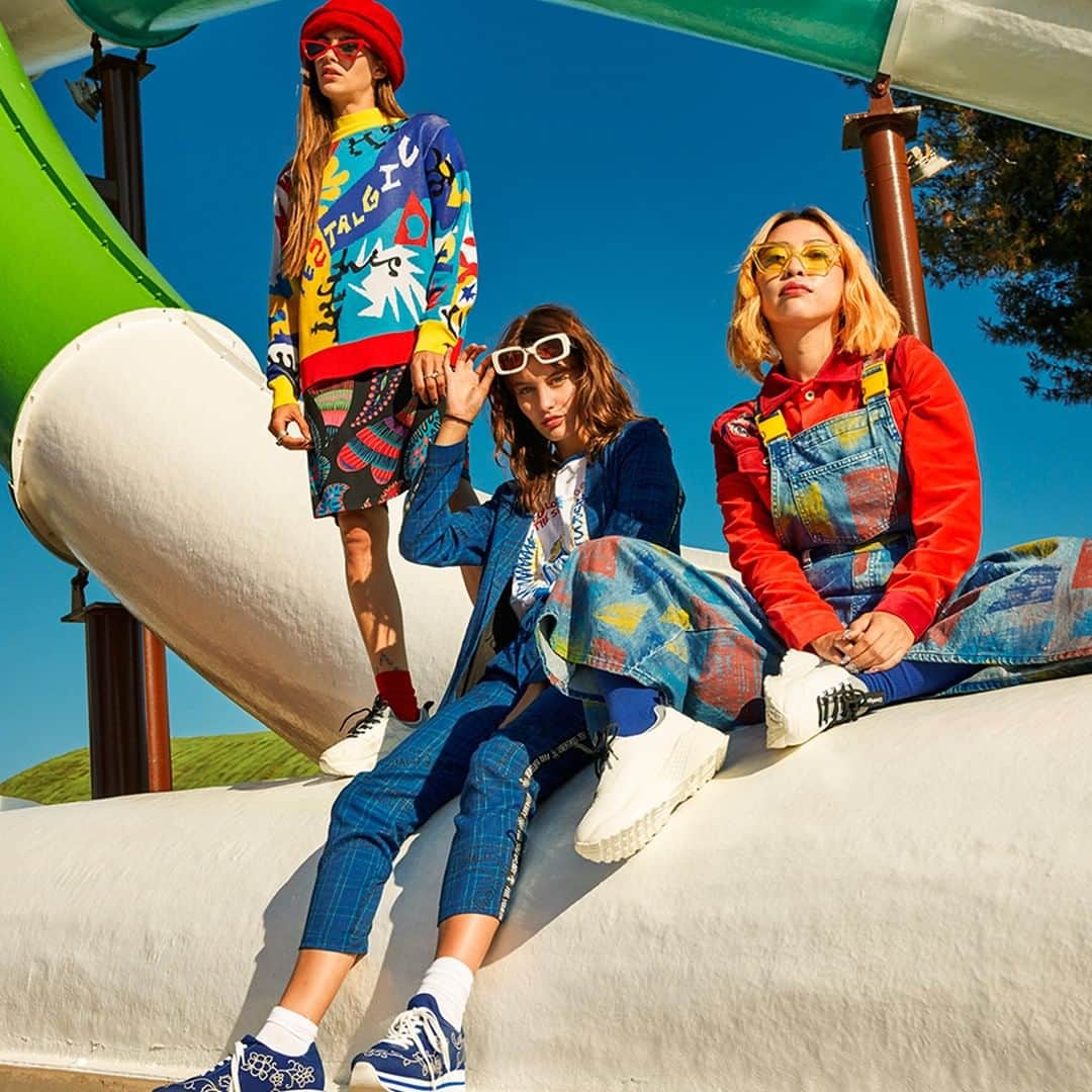 デシグアルのインスタグラム：「𝚆𝚊𝚒𝚝𝚒𝚗𝚐 𝚏𝚘𝚛 𝚝𝚑𝚎 𝚗𝚎𝚠 𝚌𝚘𝚕𝚕𝚎𝚌𝚝𝚒𝚘𝚗 𝚕𝚒𝚔𝚎…」