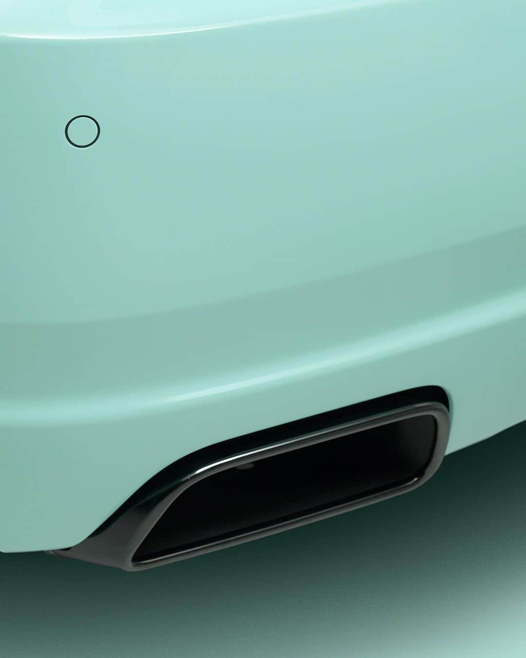 ロールス・ロイスさんのインスタグラム写真 - (ロールス・ロイスInstagram)「Iconic hues. Refreshing tones. Crafted in Goodwood. Bespoke is Rolls-Royce.  #RollsRoyceMotorCars #BlackBadge #Bespoke #PebbleBeach  Ghost Black Badge (Combined) CO2 emission: 370 g/km ; Fuel consumption: 17.4 mpg / 16.2 l/100km (*) The figures on fuel consumptions and CO2 emissions shown are determined according to the European Regulation (EC) 715/2007 in the version applicable at the time of type approval. Figures are intended for comparability purposes. The fuel consumption you achieve under real life driving conditions and CO2 produced will depend upon a number of factors including the accessories fitted after registration, variations in driving styles, weather conditions and vehicle load.  The figures marked with (*) are based on the new test (WLTP) and are translated back into outgoing test (NEDC) in order to ensure a comparison between the vehicles.  The figures marked with (#) are already based on the new test (WLTP). For the assessment of taxes or other duties based on CO2-emissions, the CO2 figures may differ to the figures stated here. The figures shown consider optional equipment and the different size of wheels and tyres available on the selected model and may vary during the configuration.  Further information about the official fuel consumption and the specific CO2 emission of new passenger cars is available in a guide available at all selling points and at http://carfueldata.direct.gov.uk/in the United Kingdom, at http://www.dat.de/angebote/verlagsprodukte/leitfaden-kraftstoffverbrauch.htmlin Germany or an equivalent guide published by your local government authority.」8月20日 20時04分 - rollsroycecars
