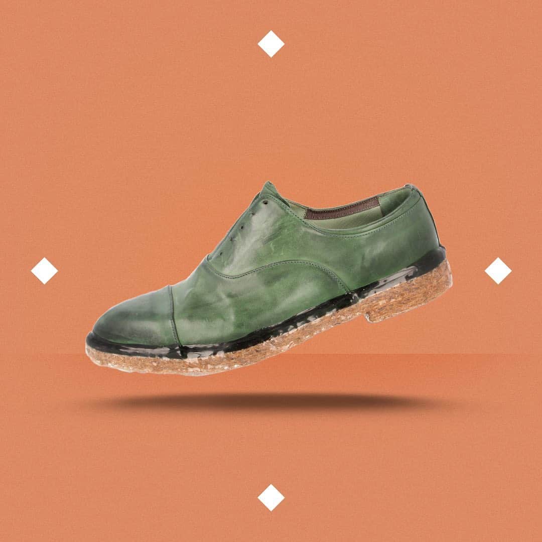 のインスタグラム：「Green is the new black. #unusualdirections #premiata #springsummer2019」