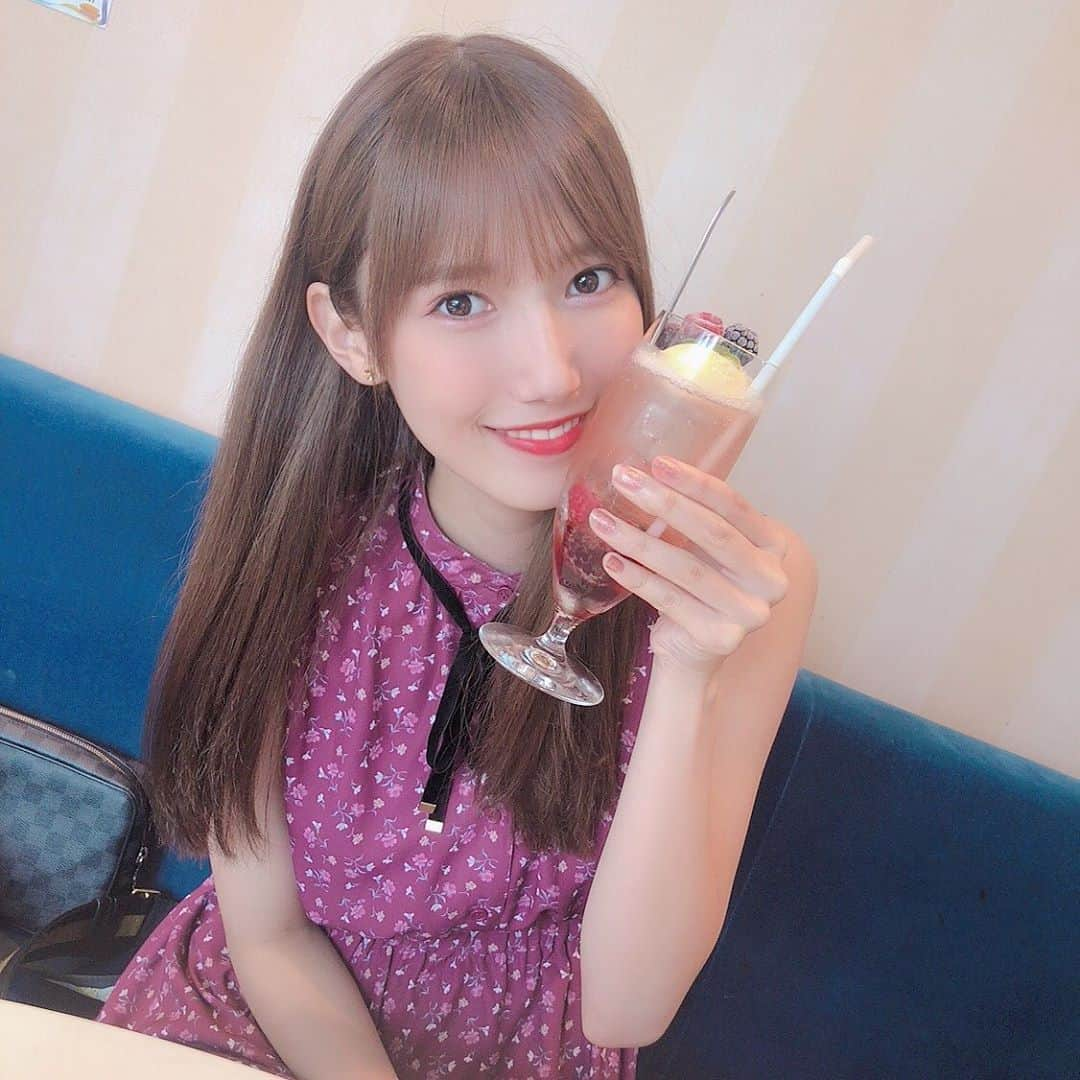 田中菜津美さんのインスタグラム写真 - (田中菜津美Instagram)「最近は体型維持のために 食べたいもの我慢してるんだけど . 1週間に1回は好きなもの好きなだけ 食べていい日💕(自分ルール)😂 . いい笑顔☺️👏 #ootd #pancake #パンケーキ #幸せ #いちご #きっと #0キロカロリー」8月20日 20時57分 - natsumitanaka_0810