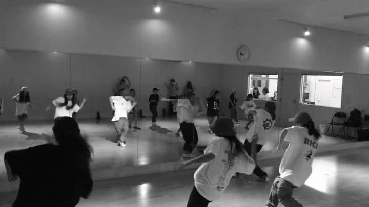 のインスタグラム：「@halshipdanceschool みんないつもありがとう♡ 18:30-20:00 (火) です。是非⛵️💞」