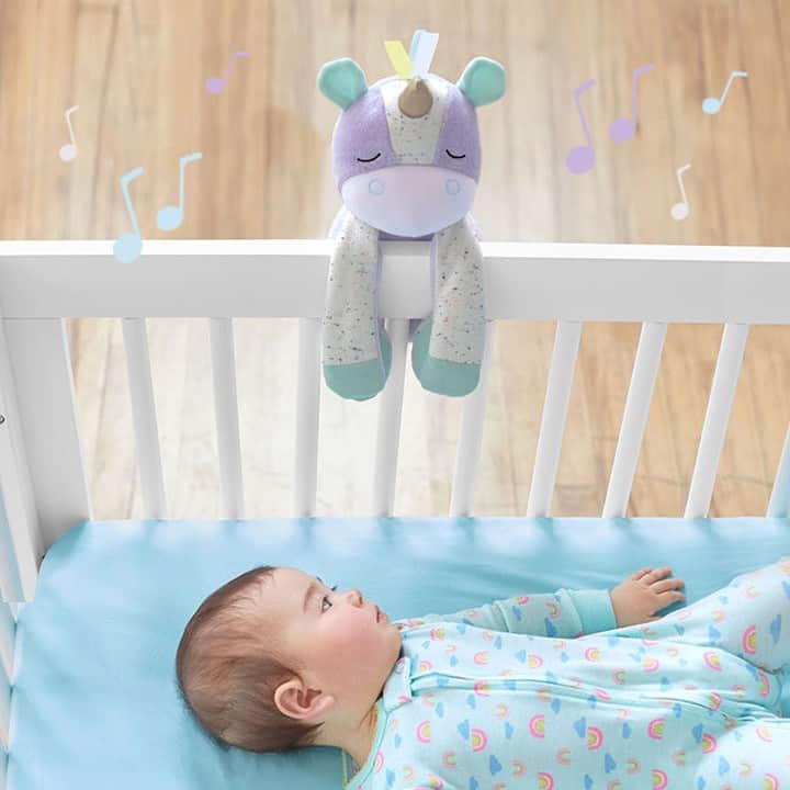 Skip Hopさんのインスタグラム写真 - (Skip HopInstagram)「Shhh! 💤 Soothe baby with sweet songs, nature sounds and your recorded voice—even in the middle of the night! #skiphop #musthavesmadebetter」8月20日 21時15分 - skiphop