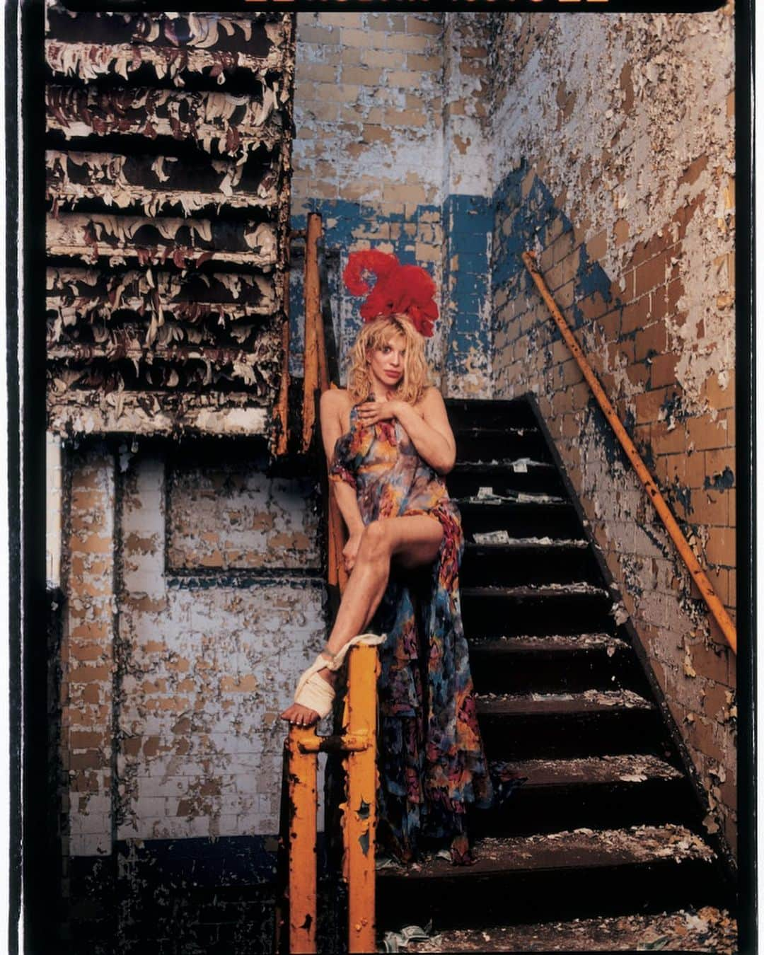 ZOO Magazineさんのインスタグラム写真 - (ZOO MagazineInstagram)「A moment in time. Courtney Love as photographed by David LaChapelle for ZOO Magazine issue #1. ♚  ___  #CourtneyLove #DavidLaChapelle #Archive #Photography #Model #Fashion」8月20日 21時21分 - zoomagazine