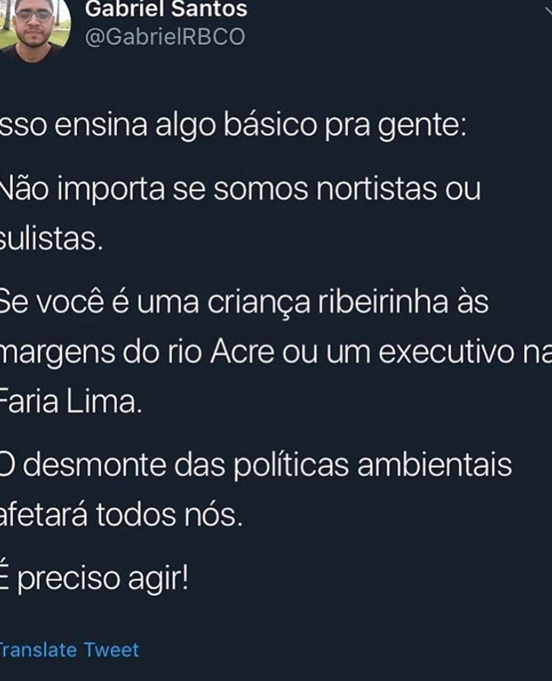 Bruno Gissoniさんのインスタグラム写真 - (Bruno GissoniInstagram)「O Brasil morre a cada segundo. A nossa terra arde, a nossa água é contaminada com veneno , o nosso ar vira fumaça e agora tiraram o nosso DIA. São Paulo amanheceu escura prevendo um futuro próximo. Estamos caminhando em passos longos rumo ao fim . NADA justifica a morte e a destruição. 🇧🇷」8月20日 21時35分 - brunogissoni