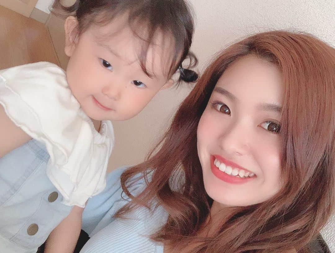 八軒あやねさんのインスタグラム写真 - (八軒あやねInstagram)「ちょっと前😋 友人に第二子が誕生👶💕 なんて可愛いんだ🥺🥰 食べたい..... お姉ちゃんも成長してて、うまっ🤭🍖とか言えるようなってるし、いっぱい遊んでくれるようなってた🍒 お母さんてほんま凄いなぁて毎回思う🤔 私はなれるのかしら... 早く9月ならんかなぁ会いたいなぁ。 . . . #数少ない友達 #大学 #まま #ママ #女子会 #赤ちゃん #かわいい #もちもち #男の子ベビー」8月20日 21時36分 - ayagram_8_