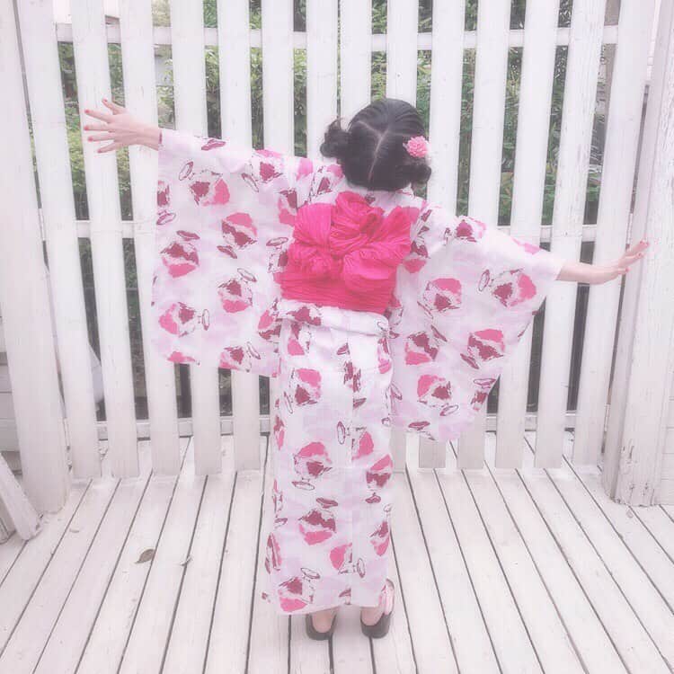 ゆず（ゆずこあ）さんのインスタグラム写真 - (ゆず（ゆずこあ）Instagram)「(♡´▽`♡) かき氷の浴衣( * ॑꒳ ॑* )♥ * こっちはピンク色❁¨̮ * ピンクも可愛すぎる(*´ｰ`*)♡ * この浴衣もすき➸♡ * #浴衣#ゆかた #かき氷#ピンク #ゆず#yuzu」8月20日 21時50分 - yuzu_610