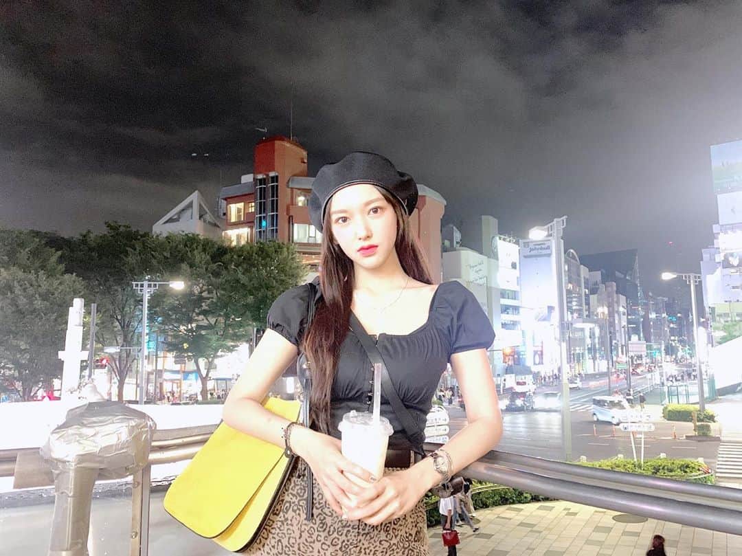ソンソさんのインスタグラム写真 - (ソンソInstagram)「🌃」8月20日 21時57分 - chengxiao_0715