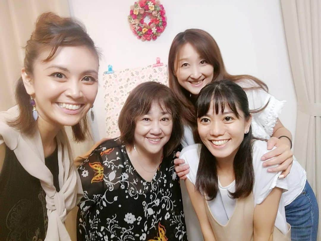 小坂明子さんのインスタグラム写真 - (小坂明子Instagram)「栗山絵美さん、赤嶺寿乃さん、宮澤明子さんと。」8月20日 22時01分 - akikokosaka