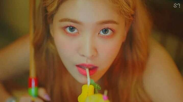 イェリさんのインスタグラム写真 - (イェリInstagram)「YERI - 'Umpah Umpah' MV screencap💕 What do you think about 'Umpah Umpah'?😊 #REDVELVET #YERI #레드벨벳 #예리」8月20日 22時23分 - redvelvet_yeri