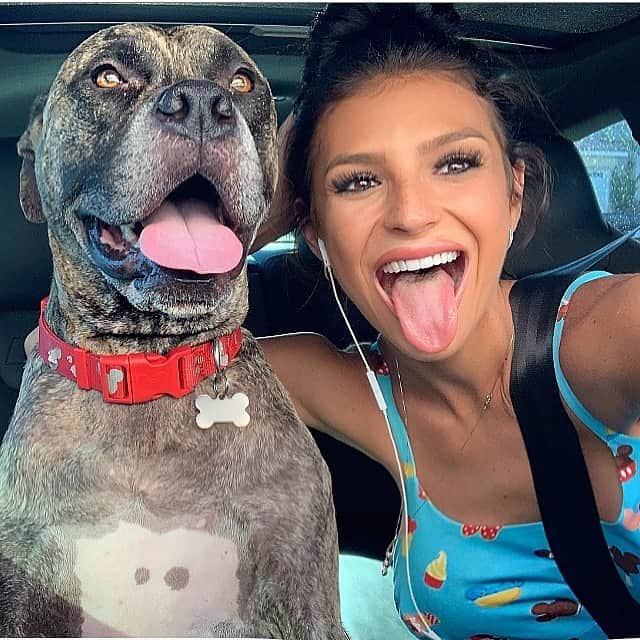 Kelly Clelandさんのインスタグラム写真 - (Kelly ClelandInstagram)「Never too late for tongue out Tuesday!! 🐕💕 #tongueouttuesday #puppylove #copilot #bestfriends #mixbreed #wehavefun」8月21日 8時19分 - kellyacleland4