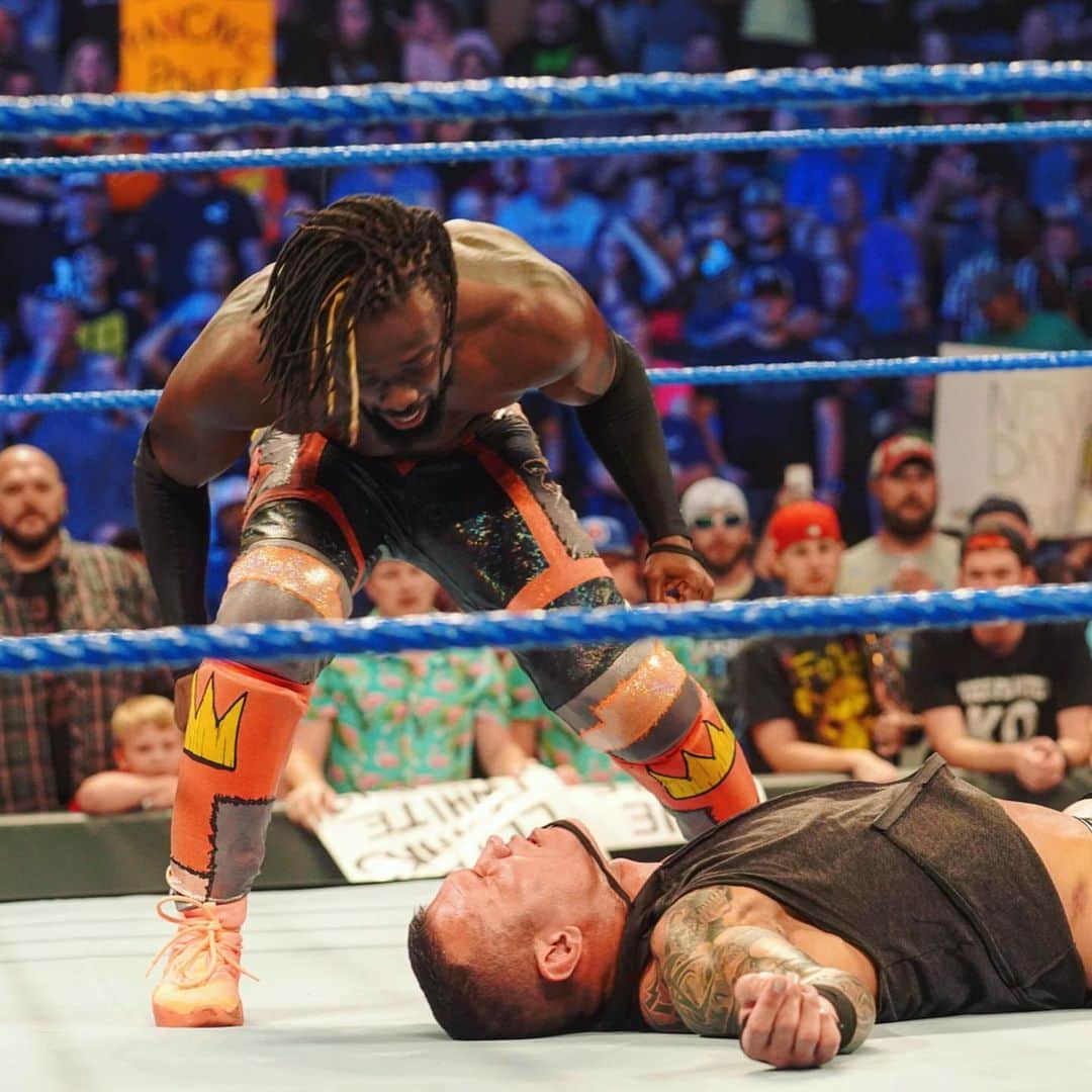 WWEさんのインスタグラム写真 - (WWEInstagram)「@thetruekofi gets a little payback on @randyorton!  #SDLive」8月21日 9時12分 - wwe