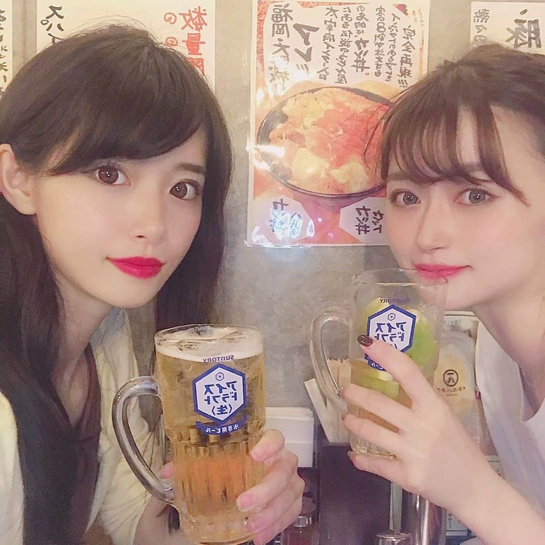 中沢結さんのインスタグラム写真 - (中沢結Instagram)「. . 芹菜さま(@kawakoserina)とご飯〰︎ . 本当に話が尽きない、いつも付き合ってくれてありがとうございます（ ; ; ） . 博多女子の芹菜さんと、博多うどん酒場イチカバチカに行ってきた！ . ビールに氷や冷凍レモンの入った、アイスドラフトなるものを初めて飲んだよ🍻 氷専用ビールだから味が薄まることなく、最後までキンキンの状態で飲めるの、幸せすぎる . . #アイスドラフト　 #アイドラ　 #氷入りビール #イチカバチカ　 #恵比寿　 #別邸」8月21日 9時17分 - yuuuxi_