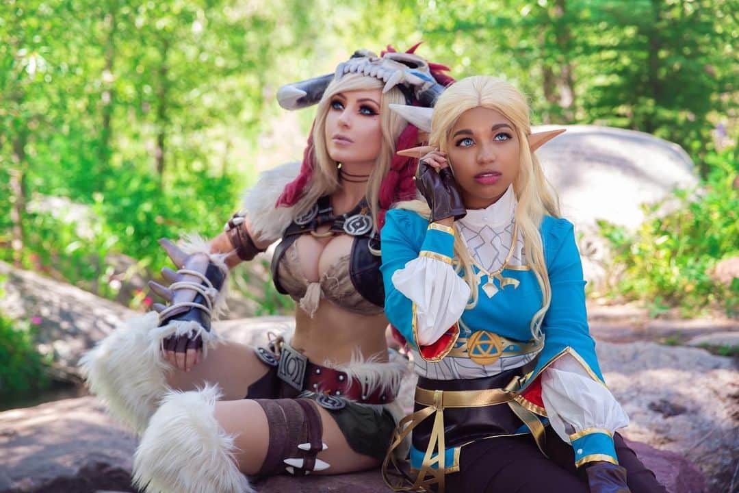 Jessica Nigriさんのインスタグラム写真 - (Jessica NigriInstagram)「🌿✨Barbarian Link and Zelda✨🌿 with my wonderful bb @micaburton as Zelda!! Which photo is your favorite?! ‼️‼️CONTEST TIME! Comment " L I N K" letter by letter down below and I'll choose a random winner to get a copy of Breath of the Wild for the Switch!! :D the contest will conclude this FRIDAY!!‼️‼️ Costume made by me! Photos by @fakenerdboy and @beethyphotography」8月21日 0時56分 - jessicanigri