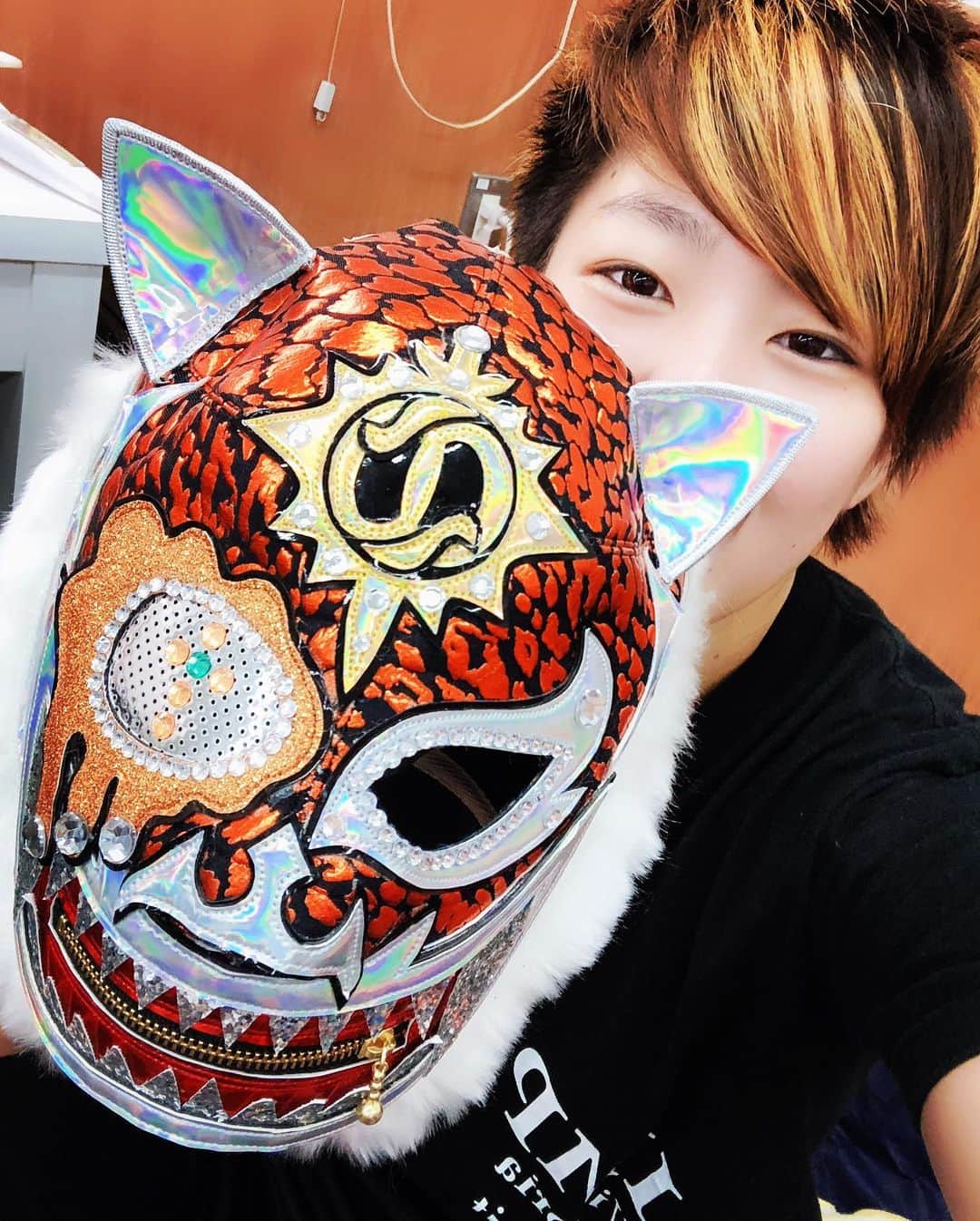 小野崎玲皇のインスタグラム：「NEWマスク🦁 かっこいい！！」