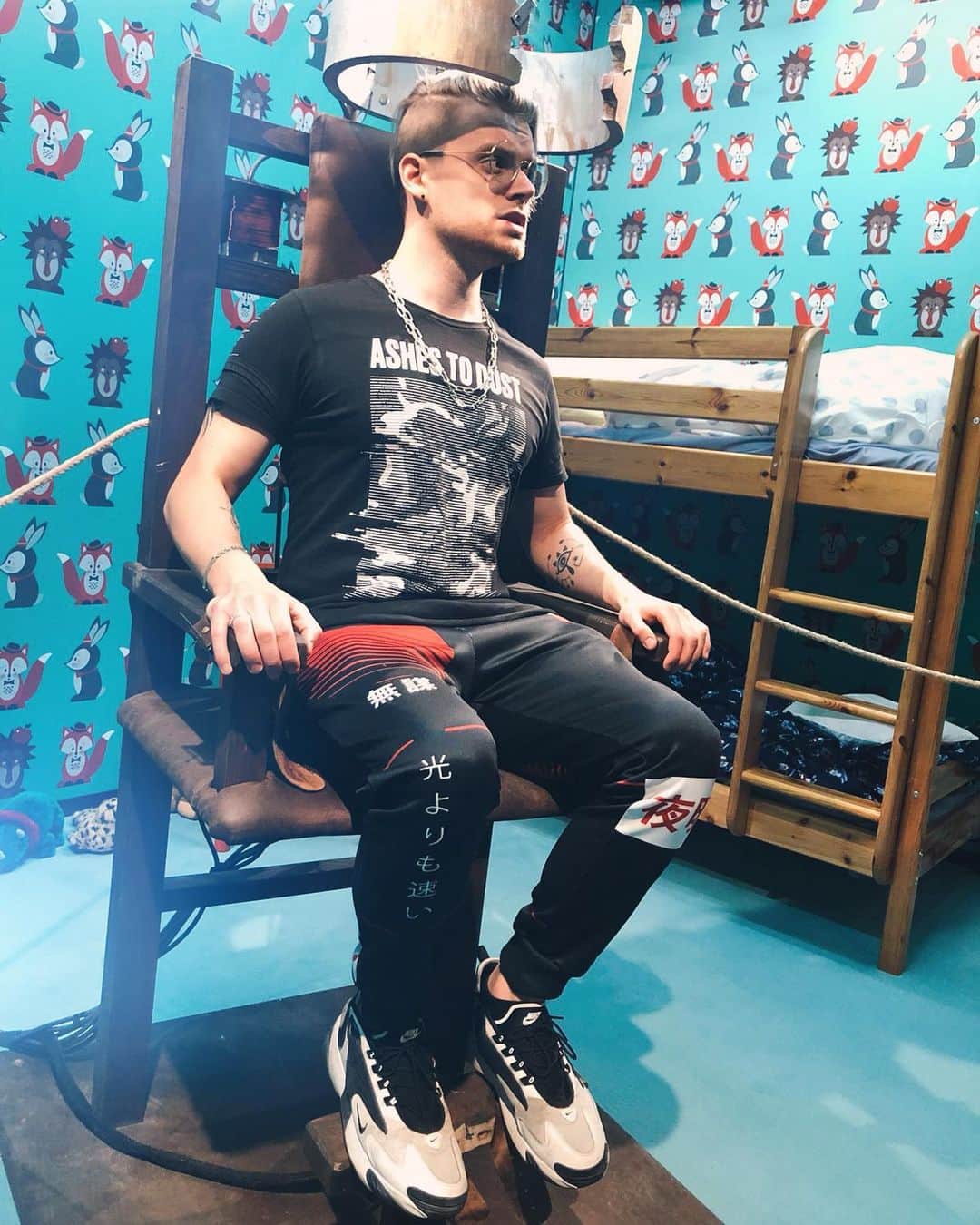iBlaliのインスタグラム：「Wollt zur Gamescom aber hab mich verlaufen :(」
