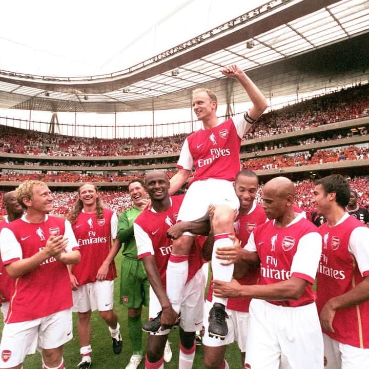 アーセナルFCさんのインスタグラム写真 - (アーセナルFCInstagram)「There's only 1️⃣⁠ ⁠ #Dennis #Bergkamp #Arsenal #Iceman #DB10」8月21日 1時45分 - arsenal