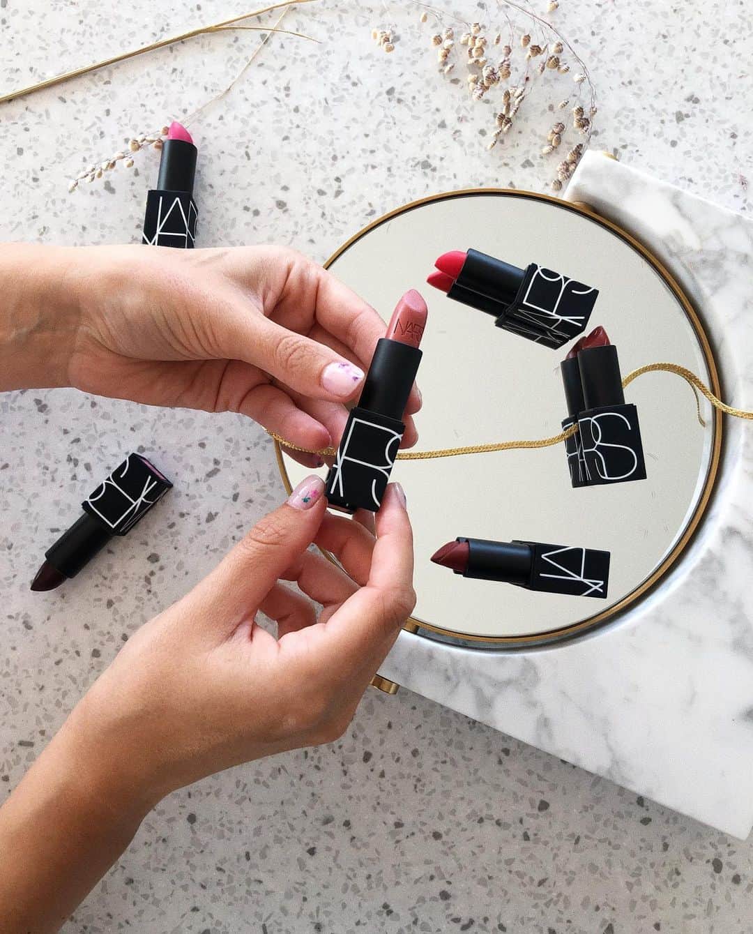 Estée Lalondeのインスタグラム：「See me try on 6 shades from @narsissist new iconic lipstick collection and try the colours on alongside me using the latest AR technology from YouTube - it’s honestly so cool and you can try before you buy! Swipe up in my stories to find out more #NoRulesJustLips」