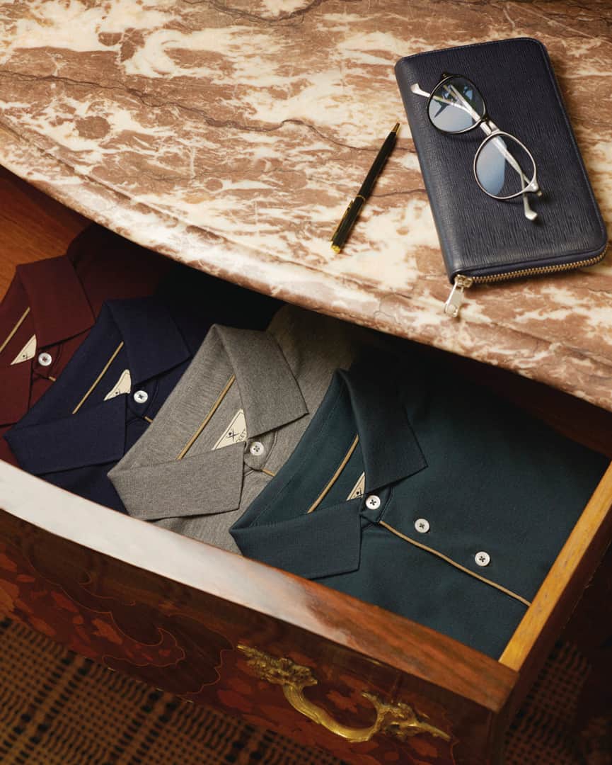 ハケットのインスタグラム：「Get back to work in style with our much-loved polo shirts in an array of autumnal colours, perfect for the new season. #Hackett #Autumn #PoloShirts」