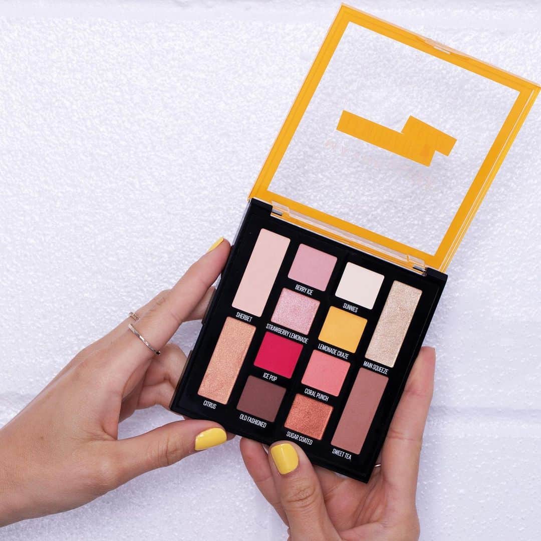 Maybelline New Yorkさんのインスタグラム写真 - (Maybelline New YorkInstagram)「"My favorite shade from the #lemonadecraze eyeshadow palette is ______!” Drop your shade in the comments! #nationallemonadeday #lemonadeday 🍋」8月21日 2時09分 - maybelline