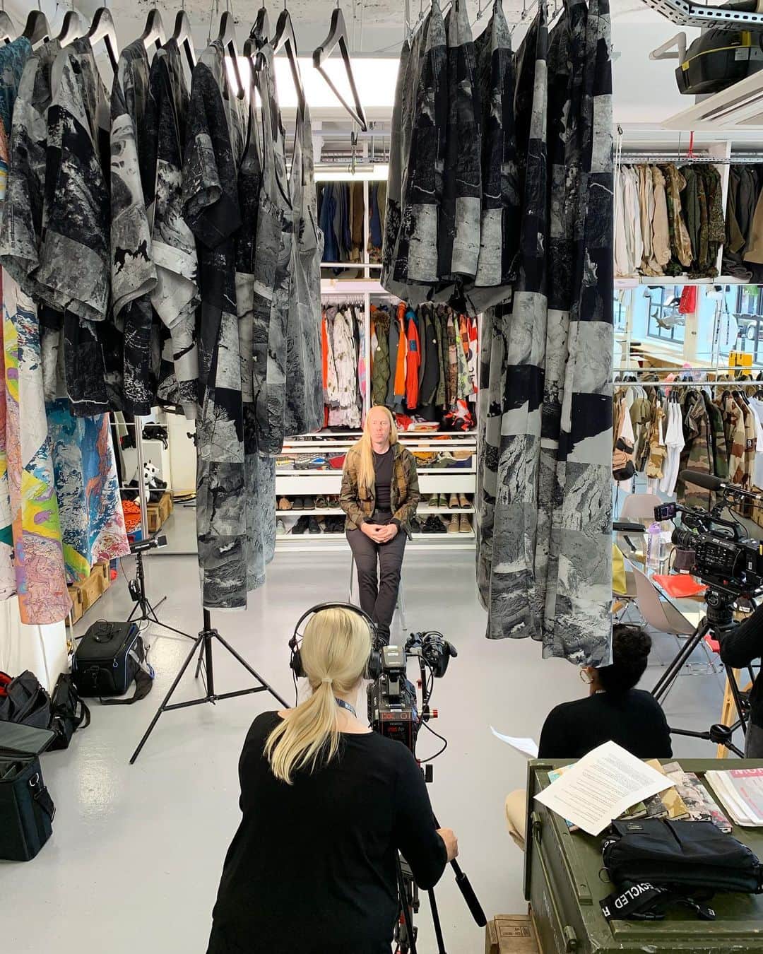 のインスタグラム：「Film day in the @Raeburn_Lab with @Graeme_Raeburn and BBC Ideas. We look forward to revealing more soon 👀♻️ - #RAEBURN #RemadeInEngland」