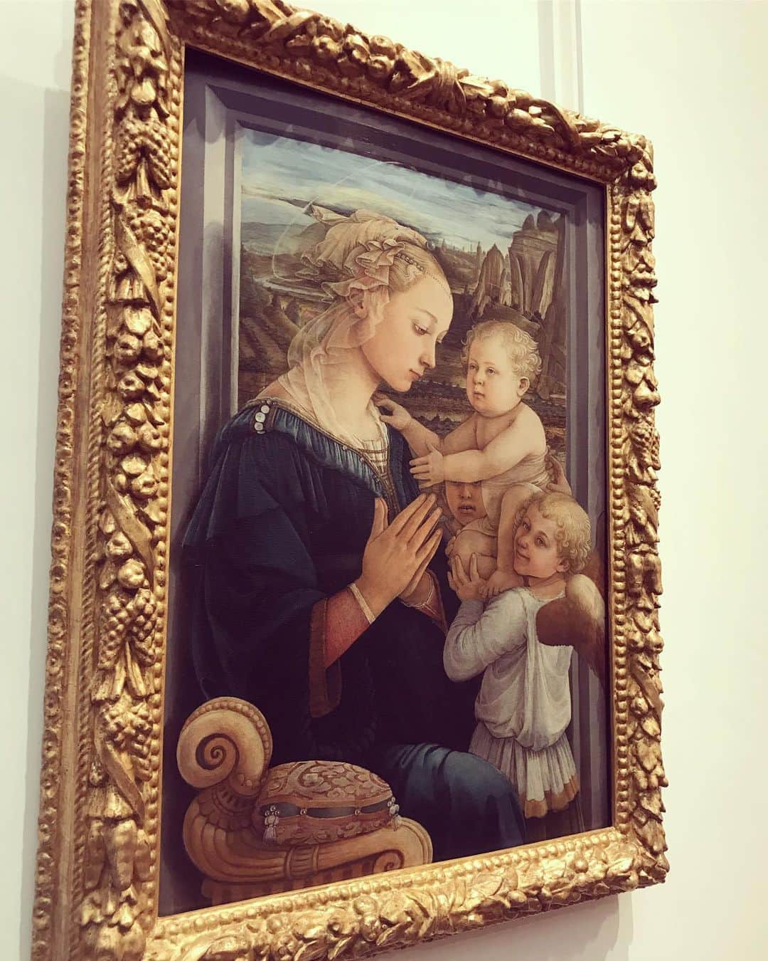 アンジェリーク・アバチキナさんのインスタグラム写真 - (アンジェリーク・アバチキナInstagram)「The Birth of Venus by Botticelli 🌬🐚😊 and more..... #museum #uffizi #florenceitaly #firenze #botticelli #socrates #michelangelo #carravagio #art #renaissance #venus #beautiful #флоренция #италия #искусство #raffaello」8月21日 2時27分 - icesmurfette