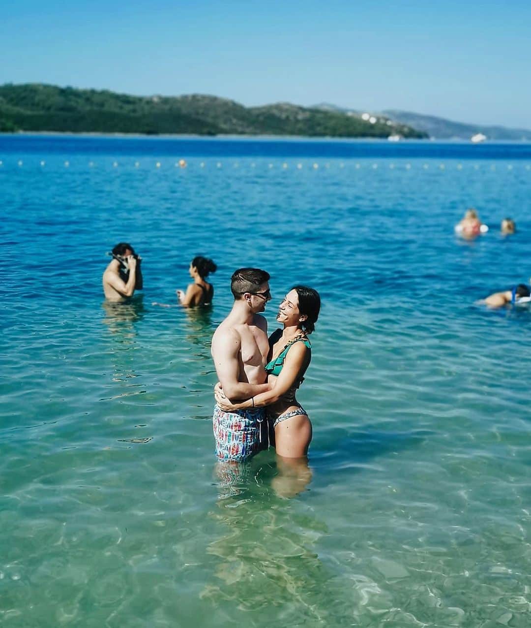 ニコーレ・デラ・モニカのインスタグラム：「💙🇭🇷 #croatia #sealife #clearwater #sun #love」