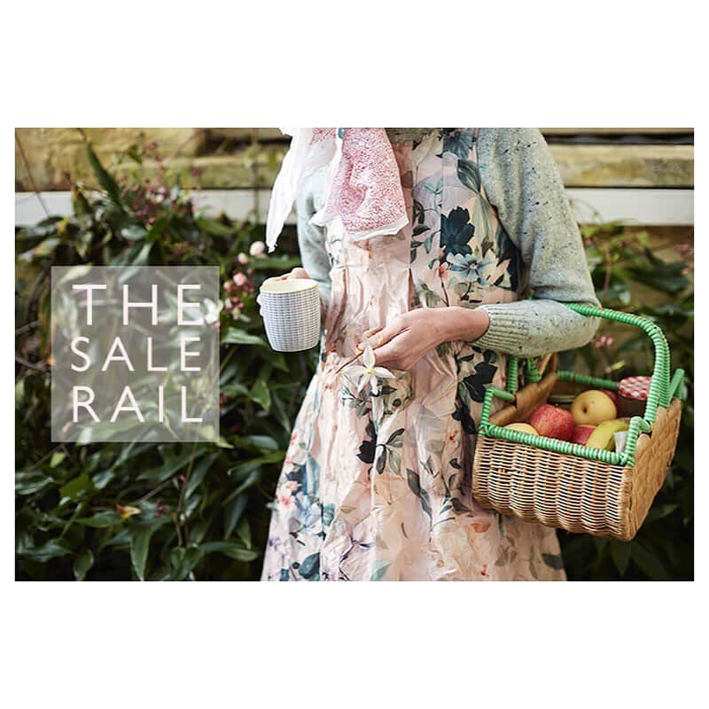 キャベジズ&ローゼズのインスタグラム：「Our Summer Sale is in full swing ☀️Don’t miss out on spectacular pieces that are now up to 60% off whilst stocks last #summersales #upto60off #toogoodtomiss #ss19trends #madeinlondon #consciousfashion #britishfashion #scottishknitwear #cabbagesandroses #cabbagesandrosesfashion @christina_strutt @cabbagesandroses_shop 👆Link In Bio👆」
