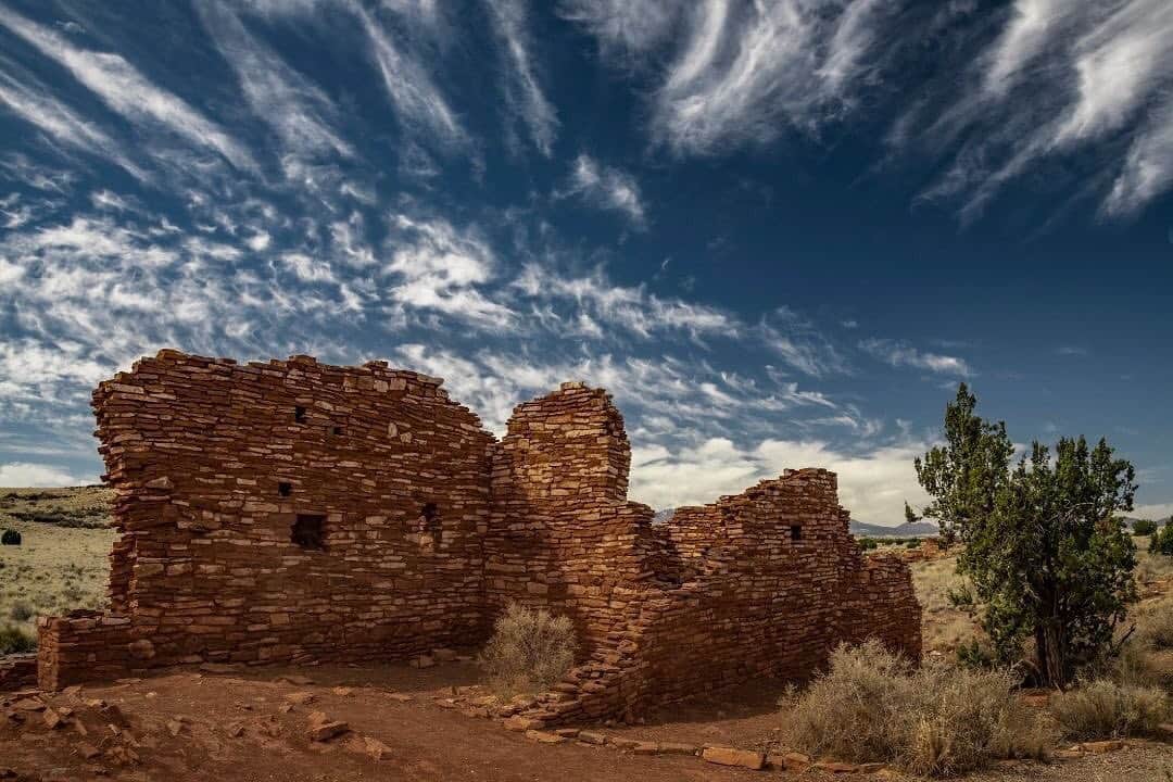 Ricoh Imagingさんのインスタグラム写真 - (Ricoh ImagingInstagram)「Posted @withrepost • @frankleeruggles "Nestled between the Painted Desert and ponderosa highlands of northern Arizona, Wupatki is a landscape of legacies. Ancient pueblos dot red-rock outcroppings across miles of prairie. Where food and water seem impossible to find, people built pueblos, raised families, farmed, traded, and thrived. Today, if you linger and listen, earth and artifacts whisper their stories to us still." - National Park Service  @wupatkinps #flagstaff #arizonia #instaphoto #landscapephotography #nationalparkgeek  @nationalparkservice  @nationalparktrust @usinterior #earth_shotz #NPGeekAmbassador #optoutside #painteddesert  #nationalparkgeek @natgeo #bpmag  #outdoorphotomag  #national_park_phototography #pentax645z #pentax645ambassador @ricohpentax @ricohusa  #mediumformat  #Ricoh #Pentax」8月21日 2時56分 - ricohpentax