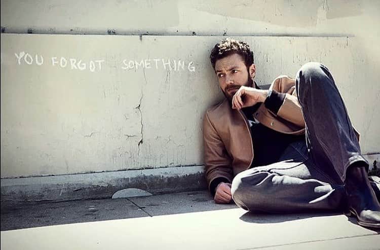 のインスタグラム：「the world forgetting... by the world forgot. #tbt」