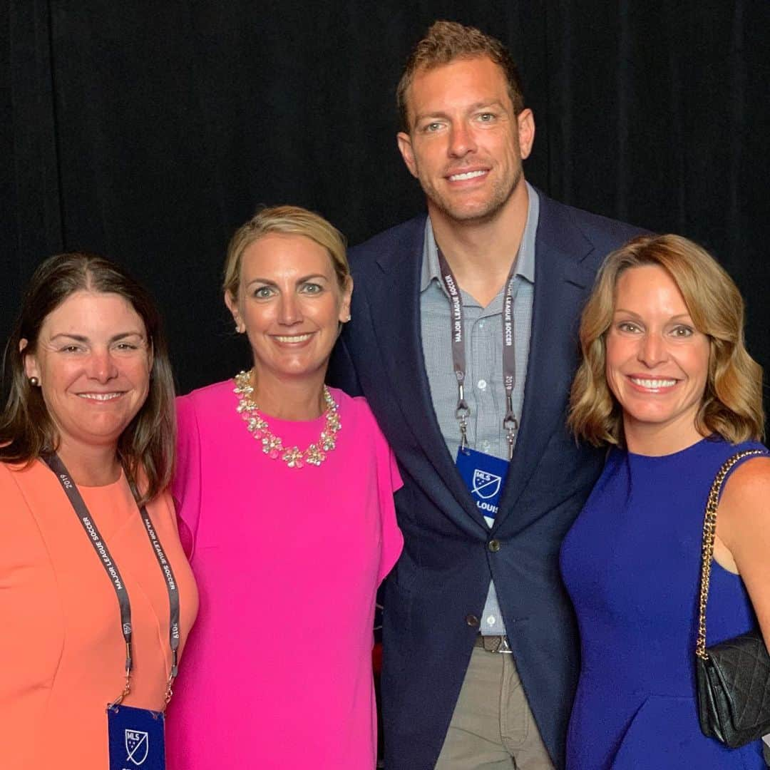 デビッド・リーさんのインスタグラム写真 - (デビッド・リーInstagram)「So proud of my family and the city of St. Louis for coming together to bring an MLS team to STL!!! Can’t wait to support my home team when they start play in 2022!!! #mls4thelou」8月21日 3時29分 - davidlee