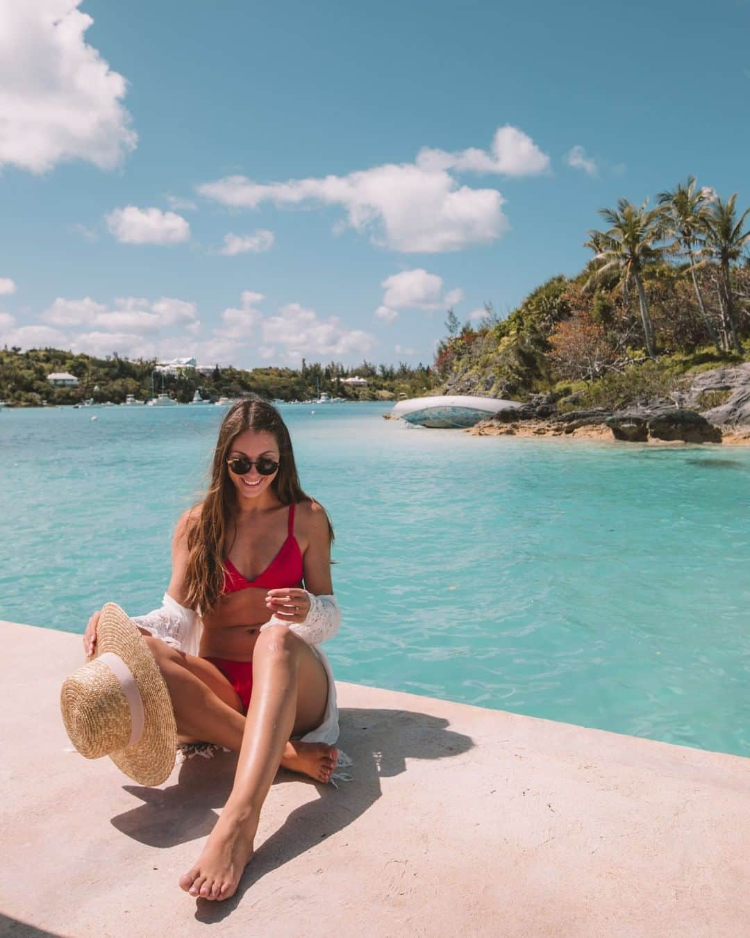 Kapten & Sonさんのインスタグラム写真 - (Kapten & SonInstagram)「'Searching for the paradise? Follow the sun!' ☀️ @backpackwithme enjoys her vacation with our beautiful Maui Matt Tortoise Summernight! 🕶️ #bekapten #kaptenandson⁠ .⁠ .⁠ .⁠ #sunglasses #eyewear #oceanbreeze #summervibes #summertime #beach #vacationgoals #travelling #takemethere #ootdfash」8月21日 3時30分 - kaptenandson