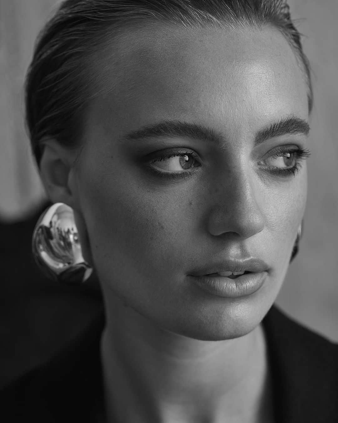 Monica Sordoのインスタグラム：「The Cubagua Earrings looking super chic on @mayastepper w/ @thelionsny Photo by @nickstokesny Styling and production by @violettamalakhova Makeup by @kokobeaute w/ @honeyartists Hair by @timurkatz」