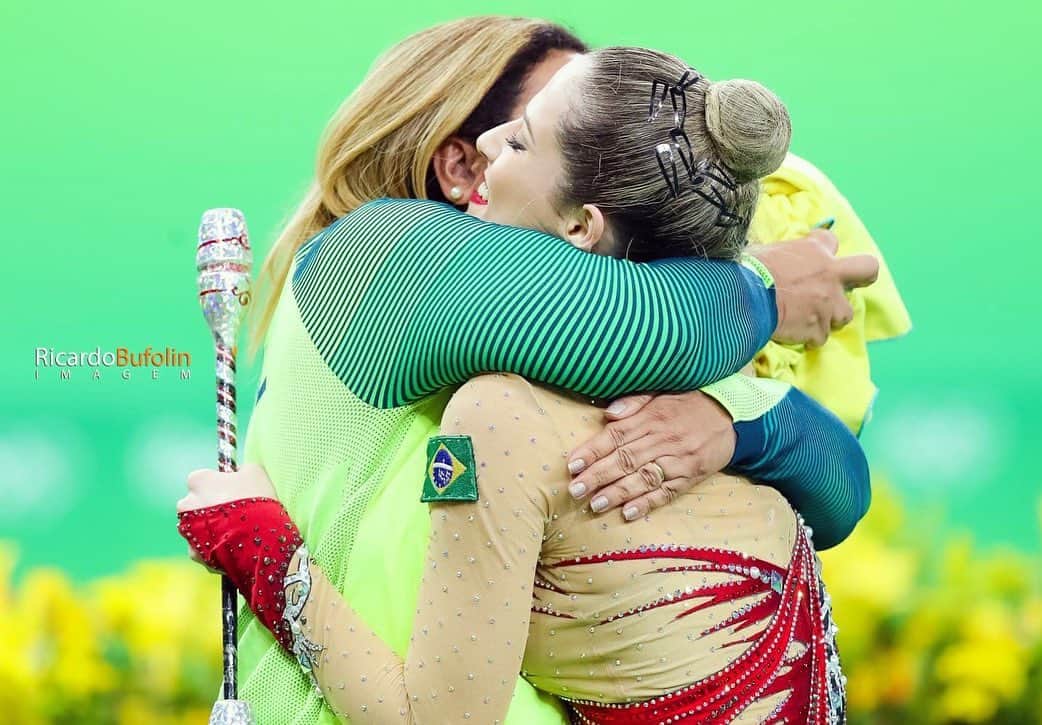 ナターリア・ガウジオさんのインスタグラム写真 - (ナターリア・ガウジオInstagram)「3 anos da realização do sonho Olímpico... Saudades desse dia mágico que vivi, com certeza um dos mais felizes da minha vida!! 🔙😍✨🙏🏼🤸🏼‍♀️💪🏼🇧🇷🔰❤️ #rio2016 #olympics #dreamscometrue #olympian #rhythmicgymnastics #love #missthis #olympicgames #3yearsago #happiness #goals #brasil #makehistory #mylife」8月21日 4時58分 - natigaudio