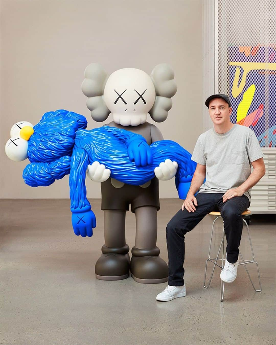 HYPEBEASTさんのインスタグラム写真 - (HYPEBEASTInstagram)「@hypebeastart: @kaws took to Instagram to tease a new vinyl figure for his upcoming NGV Melbourne exhibition. The close-up shot of the vinyl figure looks similar to the artist’s bronze sculpture he showcased at New York’s Skarstedt Gallery. “Companionship in the Age of Loneliness” will be open to the public from September 20, 2019, to March 20, 2020. Stay tuned for a detailed look at the full work coming soon. Link in bio for more details.⁠ Photo: Christopher Sturman/Vanity Fair」8月21日 5時50分 - hypebeast