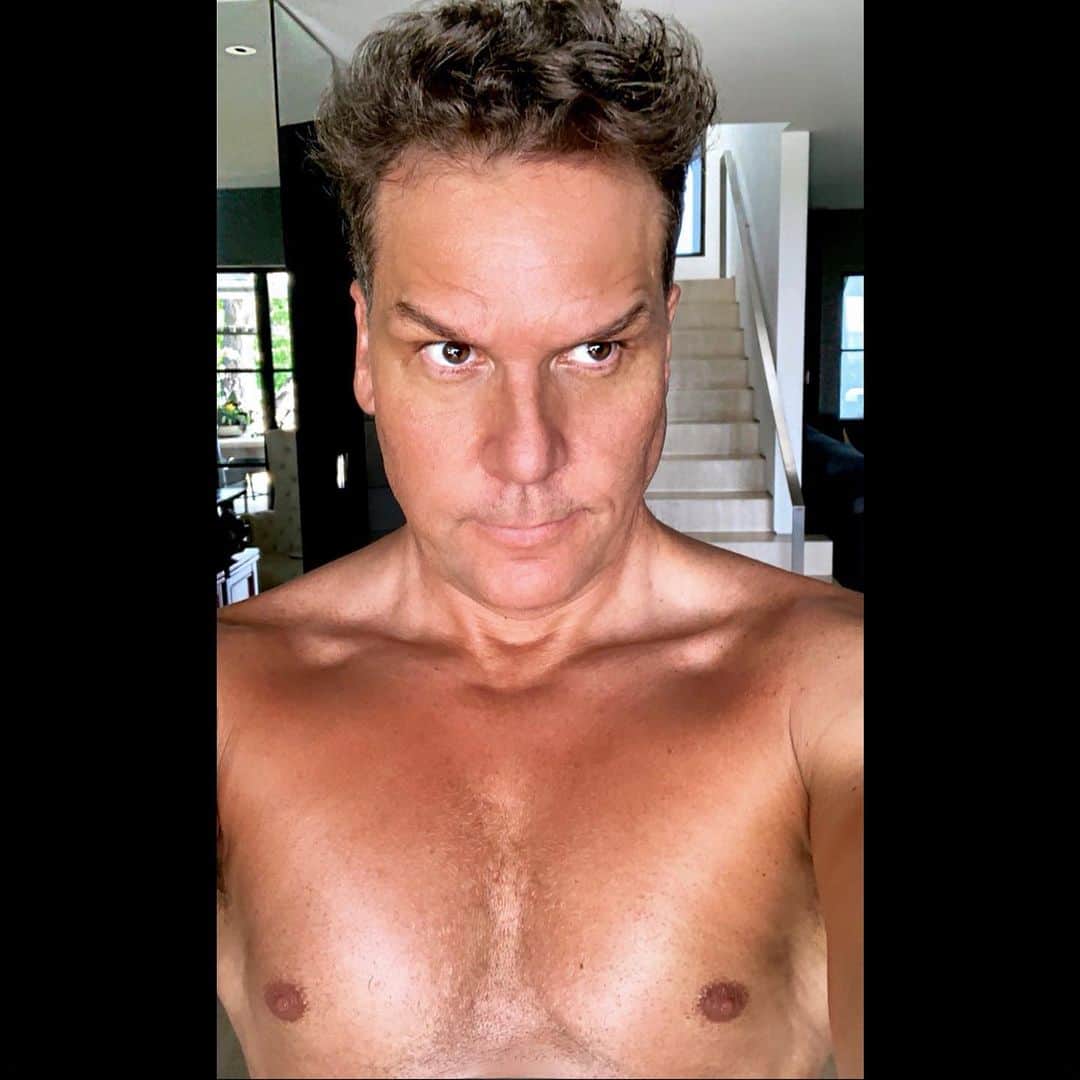 デイン・クックさんのインスタグラム写真 - (デイン・クックInstagram)「I’ve got over 200 scars across my body. 80+ through my head from a vicious dog attack when I was 4 (zoom in you can see the scars run across the top of my forehead). He ripped my head up pretty good but that was only the beginning. A year later the scar on my left eyebrow - a result of a wrestling match I got into with a metal bed frame with no mattress or box spring on it. Almost lost that eye too from the damage around it from getting it dislodged. Nasty gash. Of course cystic acne pounced on me at 15 years old and if the anxiety / introvert I was dealing with wasn’t enough the acne made me a recluse. Scars from not treating properly gave me what my agents today lovingly call my rugged look - I’ve never tried to laser my face off or anything to “fix” my skin. Everything I’ve accomplished was with this face and although not perfect I don’t give a fuck because I’m not perfect inside either so it all goes together. Huge gashes on my stomach from getting impaled on a tree branch at 16 had me hanging from my rib cage. Lotsa pretty stitches. Skateboarding down a road paved with rocks smartly destroyed my knees. I also built a go cart that dissembled itself whilst I was riding it full speed down the steepest road in my neighborhood. Shredded the Lee jeans right off my ass and cut me up something special.  Oddly I’ve never broken arms or legs but have had more near misses than you would believe. My doctor said if I wasn’t so limber (my patella tendon is fucking sexy af and can limbo me to the floor) I’d be “doomed.” Car crashes, motorcycle mishaps, onstage stunt man level abuse — I’ve pushed myself to the limit.  My heart is a kid. My ability to play to endure to dream and create keep me feeling like I can do it all over again. That’s why I’m 30 years into a career and yes I’ve had ups and downs. Been told no way over and over while I made it a yes way. Popular, outcast, influencer, old news — I’ve heard it all.. some of it in my first year doing this profession.  You know what I’ve never heard?  You didn’t try.」8月21日 6時45分 - danecook