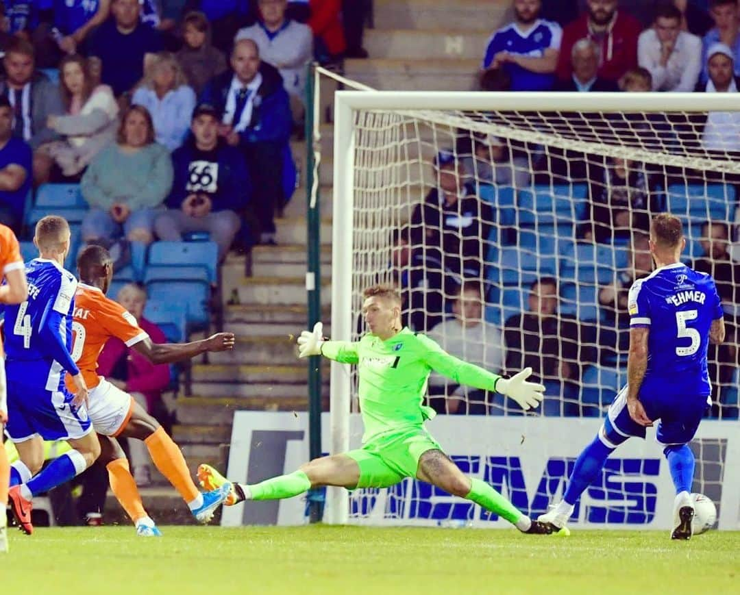 サレー・カイカイのインスタグラム：「‪Showed good character to come back after a poor start and take a point away from home. Happy to score my first goal for @bfc1887. Safe journey back to the fans who made the trip 🙌🏾#UTMP‬」