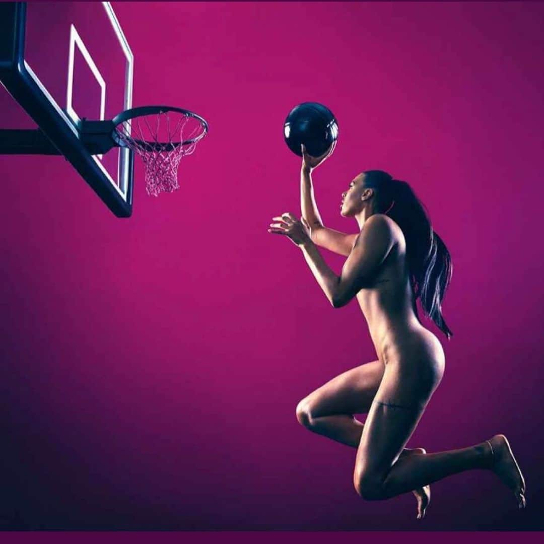 レイチェル・ニコルズさんのインスタグラム写真 - (レイチェル・ニコルズInstagram)「Ballers in the #BodyIssue - @CP3, @ecambage and yep, 61-year-old @NancyLieberman showing OUT.」9月5日 2時33分 - rachel_nichols