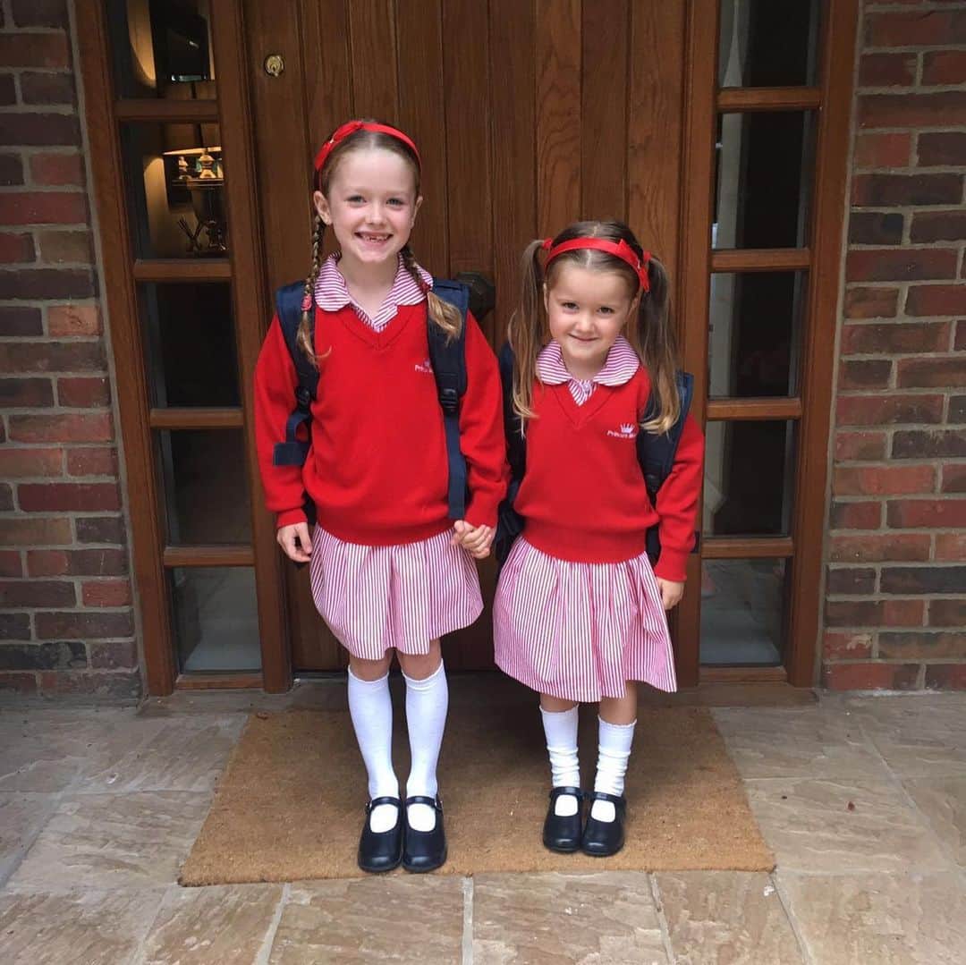 スティーヴン・デイヴィスのインスタグラム：「Back to school & growing up way to fast 😘」