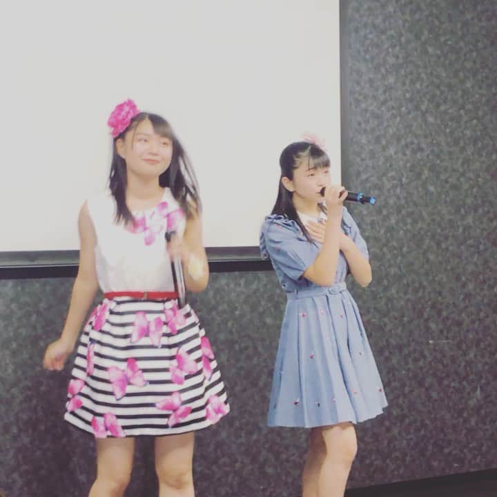 アップアップガールズ (仮)のインスタグラム：「アップアップガールズ（２）中川千尋生誕祭！ #ハピバ #ロボキッス #中学生コンビ #中川千尋 #佐々木ほのか」