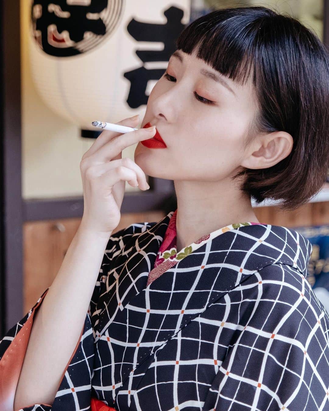 濱田茉奈さんのインスタグラム写真 - (濱田茉奈Instagram)「shot by @isomurahama  hairmake @unlovablelola  #model #kimono #shooting #モデル #fashion #ファッション #styling #着物 #japan #japanese #日本 #浅草 #東京」9月4日 19時10分 - manahamada0222