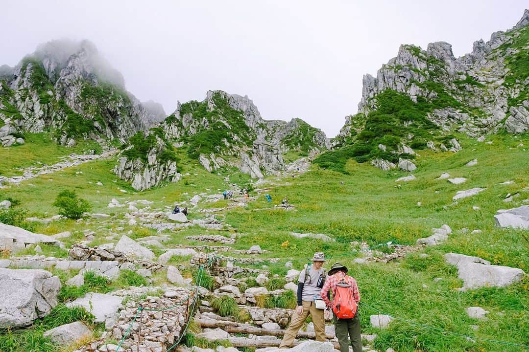 中村優さんのインスタグラム写真 - (中村優Instagram)「木曽駒ケ岳 日帰り登山⛰ @orangebackpackers  本当は一泊二日で唐松岳行きたかったのですが、天候が良くなさそうだったので、木曽駒ケ岳へ！ 📸同い年のなっちゃんと✨🧚🏻‍♀️」9月4日 19時18分 - nkmr_yu