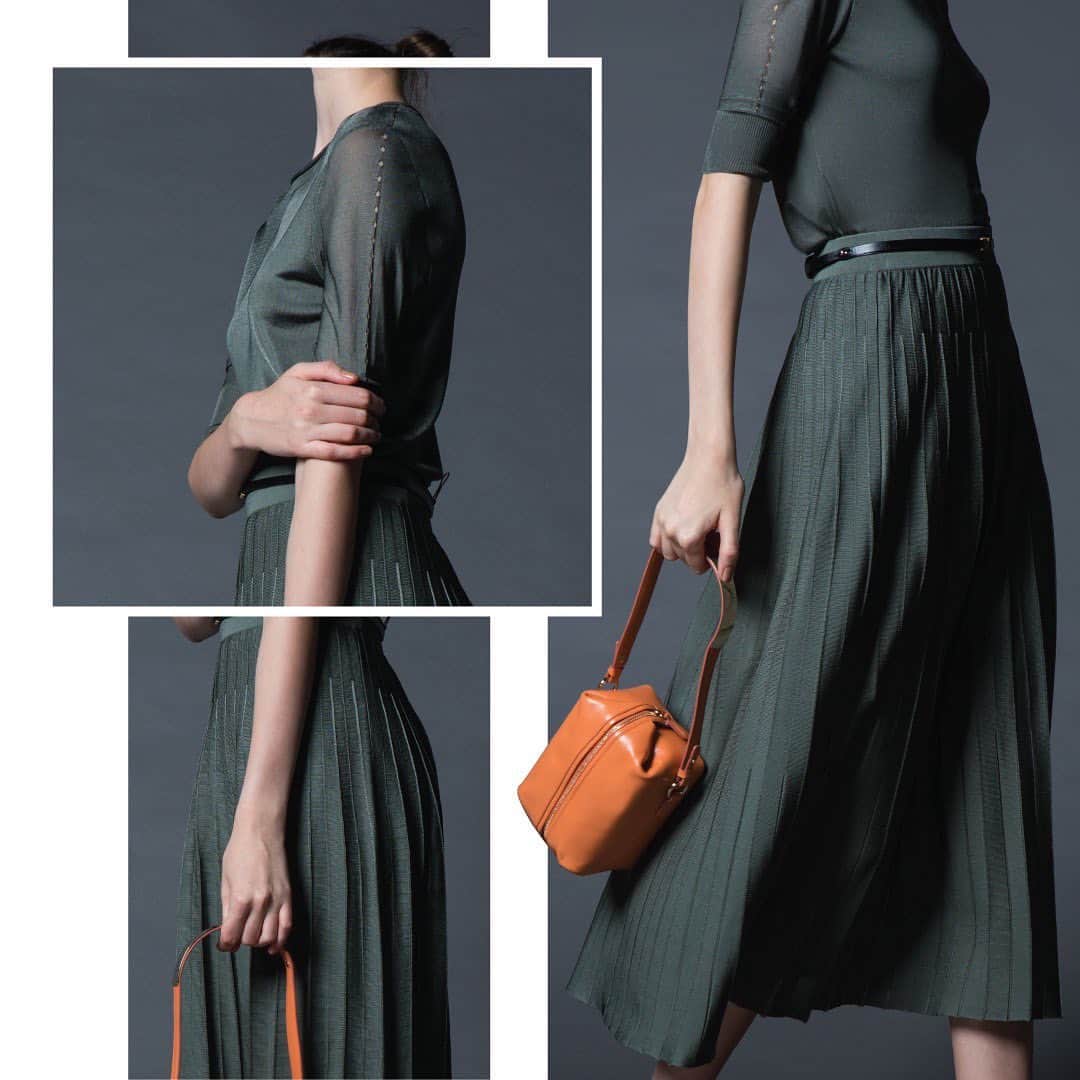 ANTEPRIMAさんのインスタグラム写真 - (ANTEPRIMAInstagram)「Go green for fall as your styling basics! Our elegant, sheen Rayon and well-tailored Easy Care Pleated collections are your ultimate edits for on-and-off duty looks.  #anteprima #FW19 #EasyCarePleated #Rayon #FallWinter2019 #look #lookoftheday #green #fashion #style #sheen #gogreen #offduty #photo #ootd #elegant #elegance #luxury #italian #instafashion #fashiondesign #readytowear #womenswear #アンテプリマ #패션」9月4日 19時40分 - anteprimaofficial