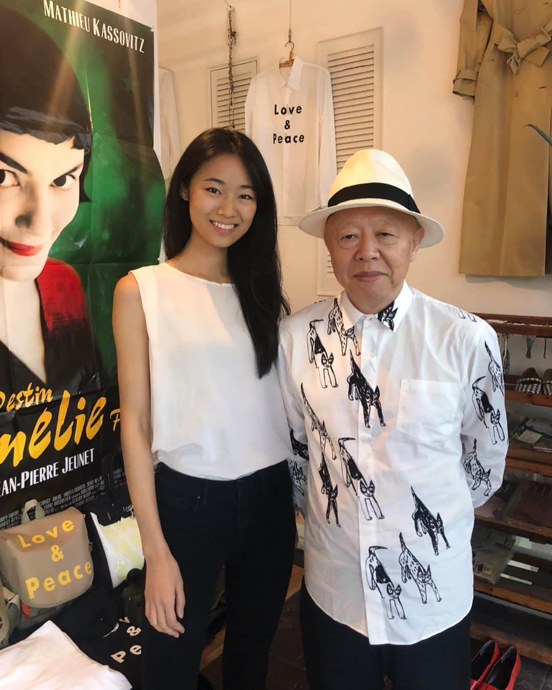 芦田ユリナのインスタグラム：「初めて裕通さんのショーに出演させていただいた頃は「バレリーナ」と、優しく呼んでくださったのを今でもよく覚えています。 そのときから8年が経ちました。裕通さんとの出逢いは私のモデル人生の出発点です。 今日も素敵な時間をありがとうございました✨  #HiromichiNakano」