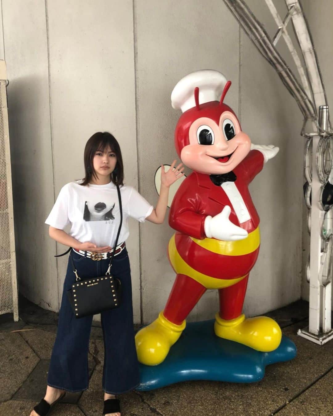 のインスタグラム：「. 今週の金曜、9/6のピーフラは りかこし(@rikakosakata_official ) ジャスティンくん(@justin_tomimori0627 ) ライダー好きグラドルのぷにちゃんさんがきてくれまーす！ . 仕事として一緒に会うのは相当ひさびさ！！ キング&クイーンのコンビ揃うのもラストイベントぶりかなあ 絶対話し足りないからがんばって構成練ります😂👊 . 渋谷クロスFM (渋谷のタワレコ近くのシダックスのビル1F) で観覧もできます👩‍👦‍👦 . #jollibee#macdonalds#philippine#manila」